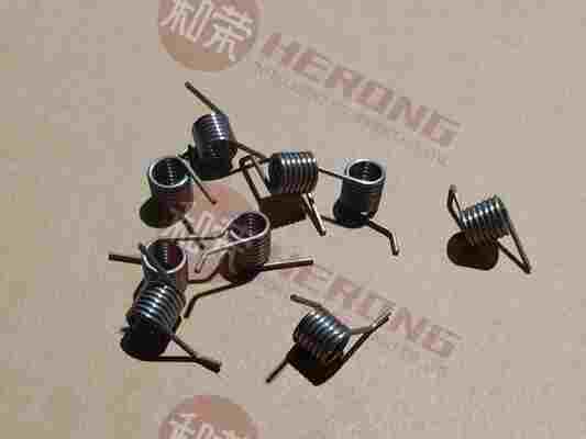 Nuevo resorte de torsión izquierdo de alta calidad para carro de abrazadera Hyosung CDU 1,4 + 0D10.5 * 11.2L * 7N piezas de repuesto ATM